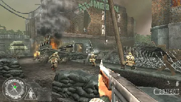 Call of Duty - Roads to Victory (EU) screen shot game playing